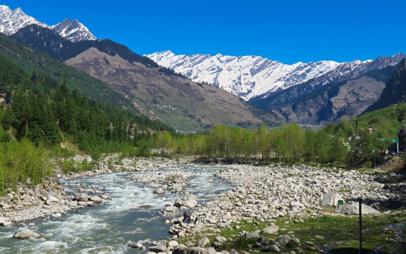 Manali Honeymoon Package